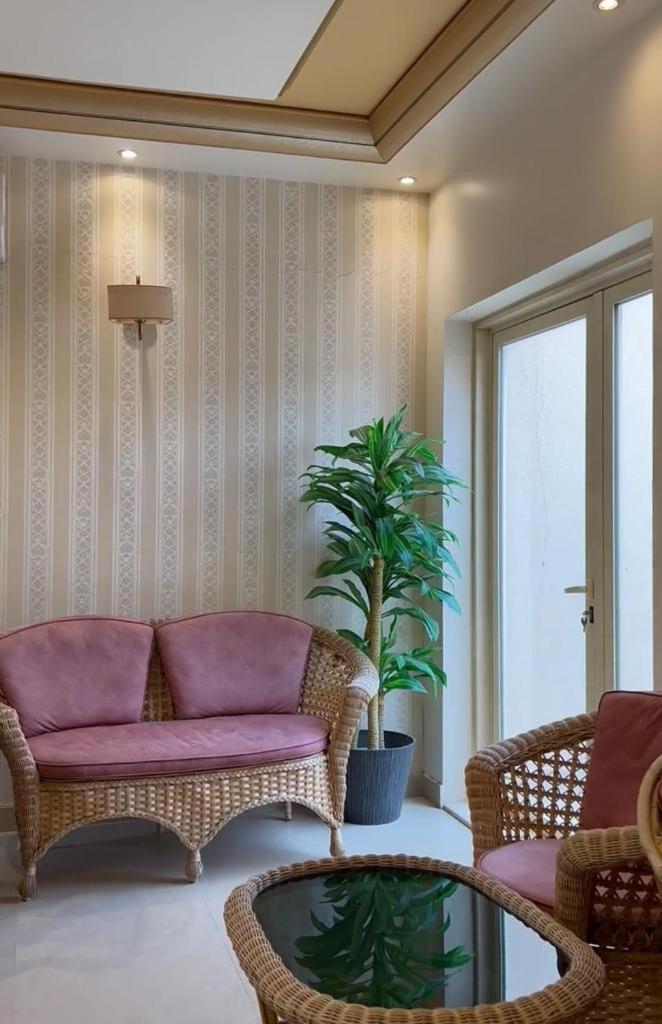 Levant Hotel