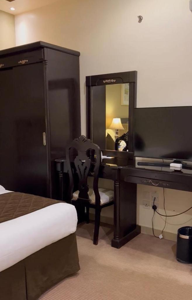 Levant Hotel
